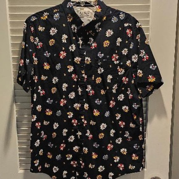 Original Penguin Other - PENGUIN short sleeve shirt - Size XL - navy blue floral print